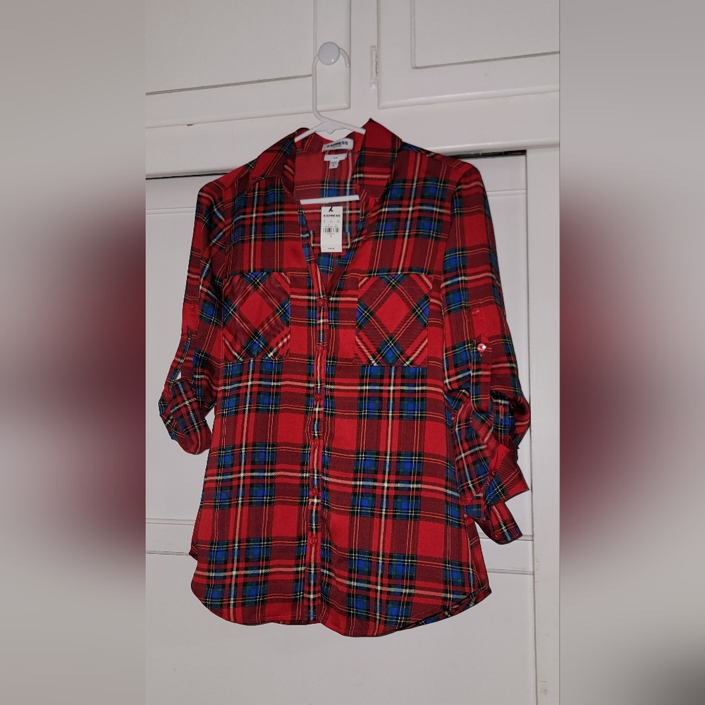 NWT EXPRESS Red Plaid Button-Up Shirt Slim Size Small